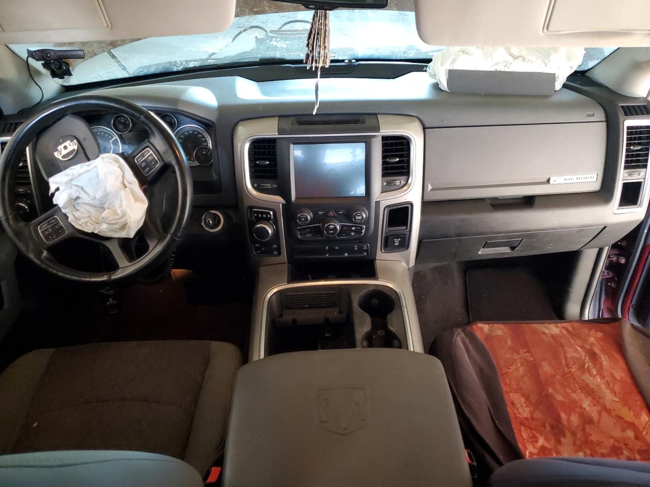 2017 Ram 1500 Slt VIN: 3C6RR7LT2HG614042 Lot: 67901945