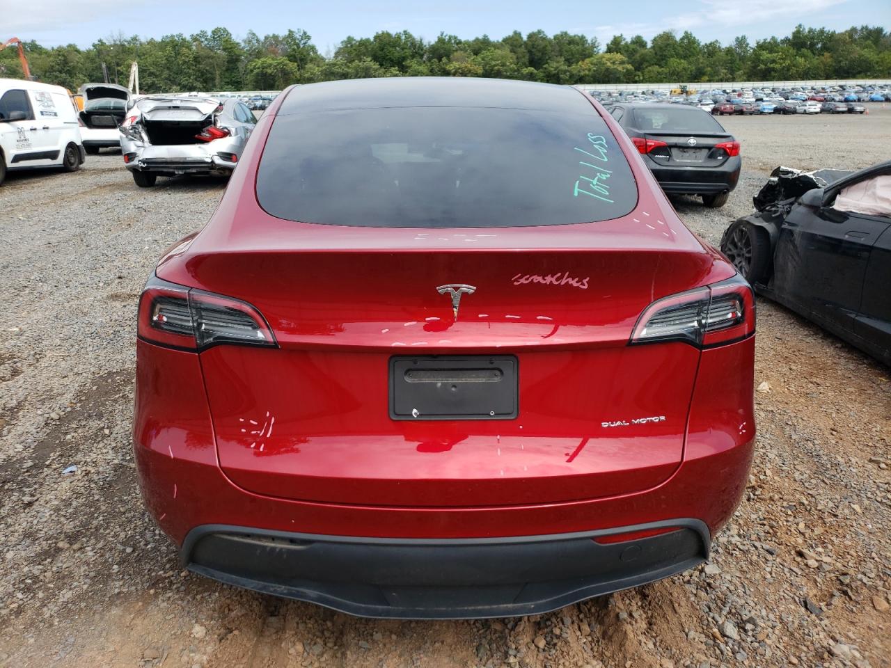 2024 Tesla Model Y VIN: 7SAYGDEE2RA258805 Lot: 69405855