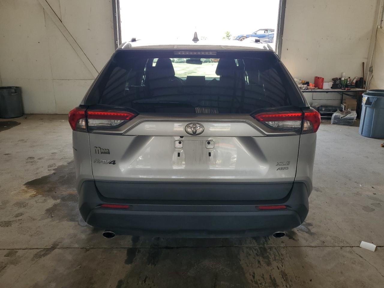 2021 Toyota Rav4 Xle VIN: 2T3P1RFV7MW186284 Lot: 70092485