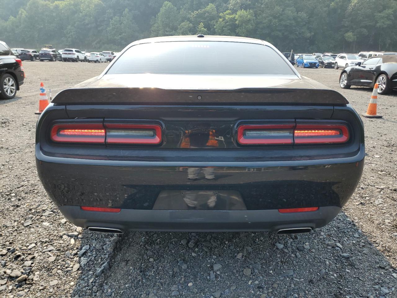 2019 Dodge Challenger Sxt VIN: 2C3CDZAG2KH561725 Lot: 66818945