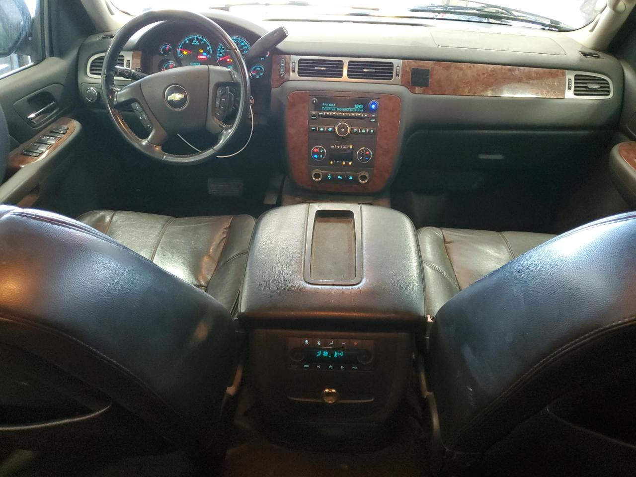 2007 Chevrolet Suburban K1500 VIN: 1GNFK16307J175338 Lot: 70313525