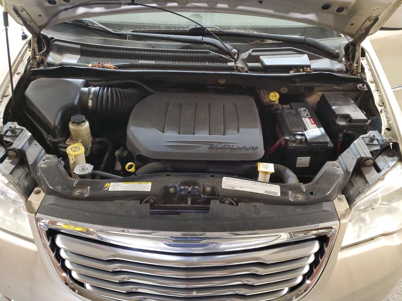 2011 Chrysler Town & Country Touring L VIN: 2A4RR8DG3BR605183 Lot: 70840235