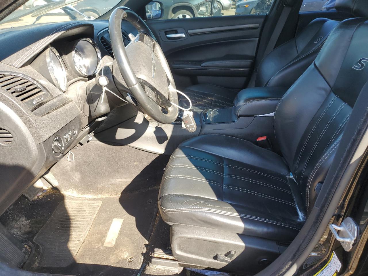 2014 Chrysler 300 S VIN: 2C3CCAGG2EH361539 Lot: 70336875