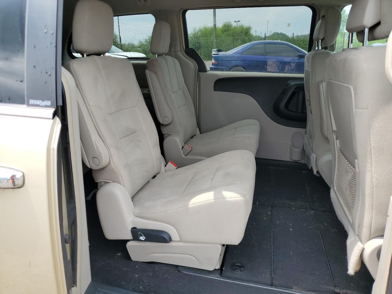 2011 Chrysler Town & Country Touring VIN: 2A4RR5DG4BR635971 Lot: 69587015
