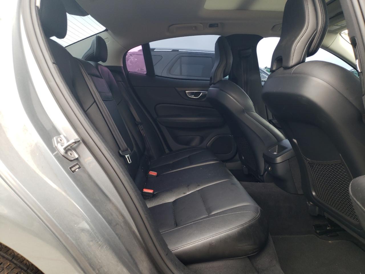 2020 Volvo S60 T6 Momentum VIN: 7JRA22TK1LG03324 Lot: 68137315