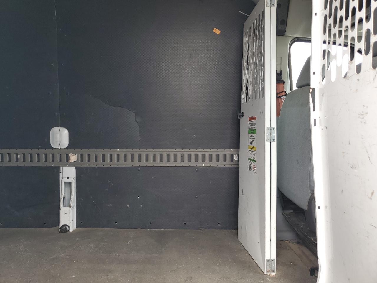 2019 Ford Transit T-150 VIN: 1FTYE2CM8KKB35698 Lot: 70432615