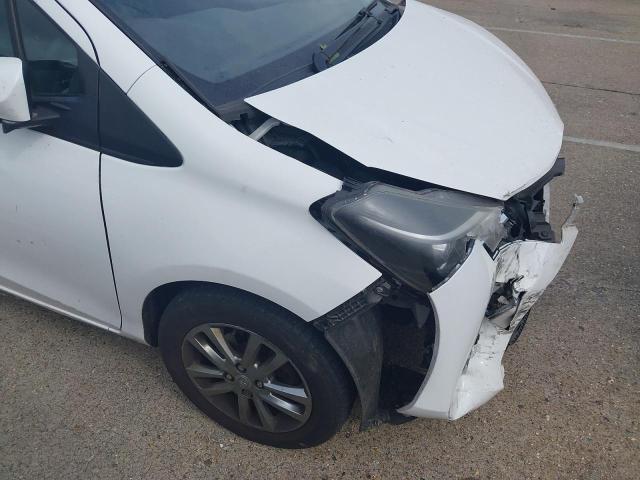 2015 TOYOTA YARIS ICON