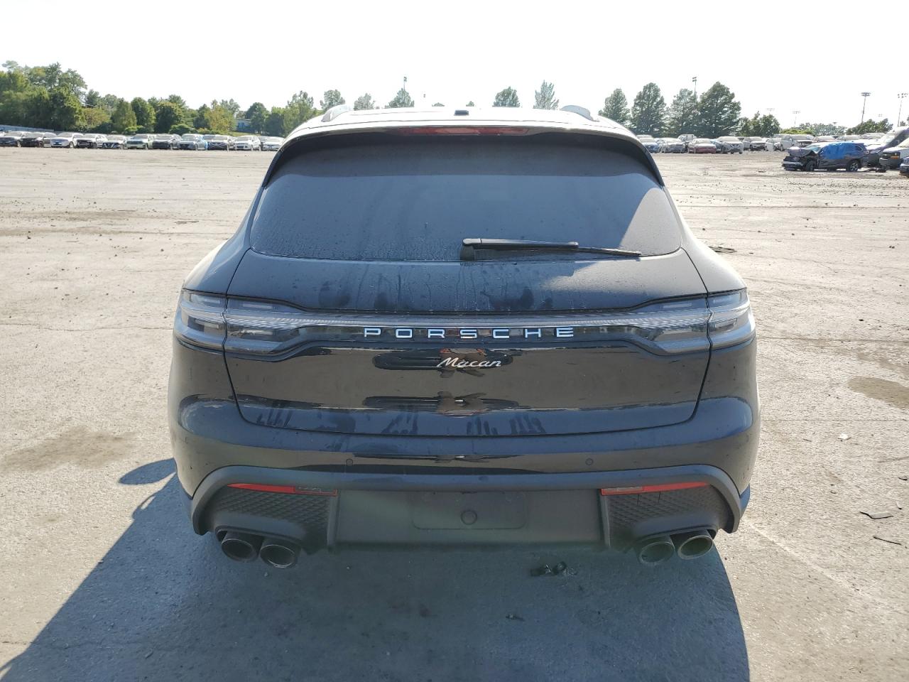 2024 Porsche Macan Base VIN: WP1AA2A52RLB20660 Lot: 71052005