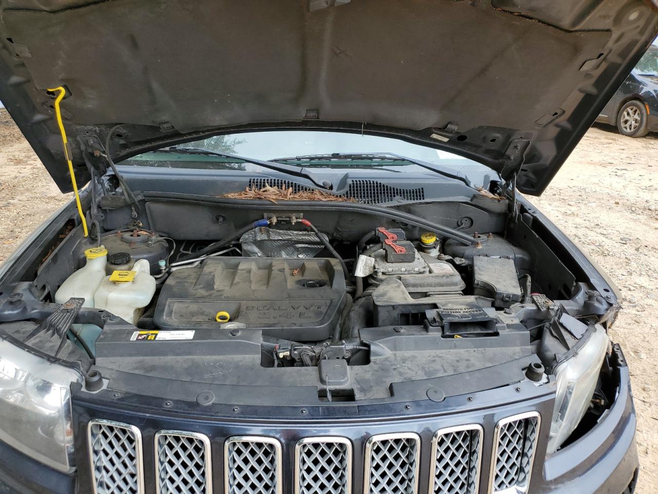 2015 Jeep Compass Latitude VIN: 1C4NJDEB7FD135692 Lot: 70739315