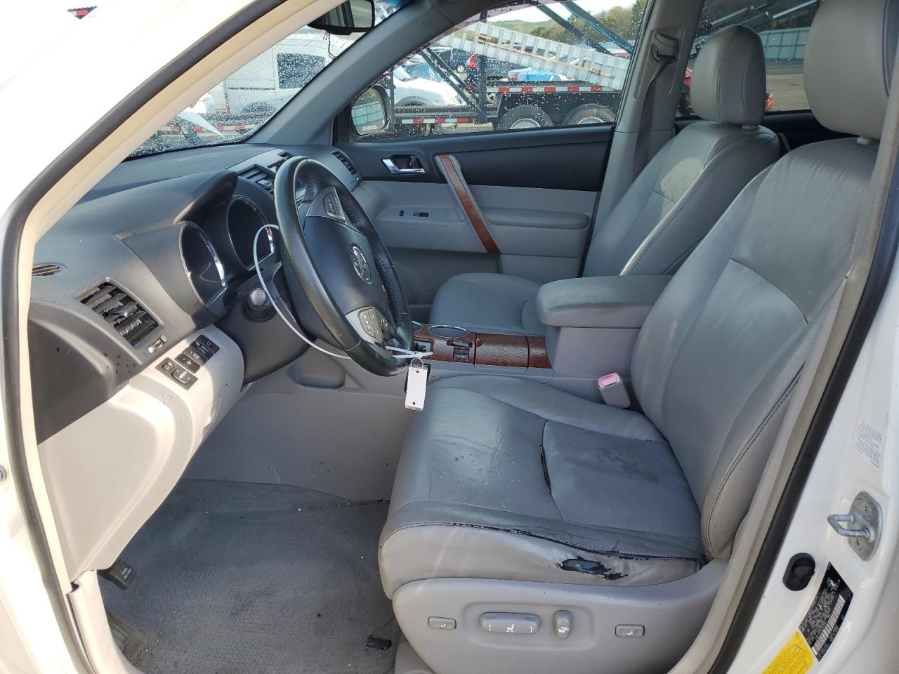 2008 Toyota Highlander Limited VIN: JTEES42A382063585 Lot: 70817335