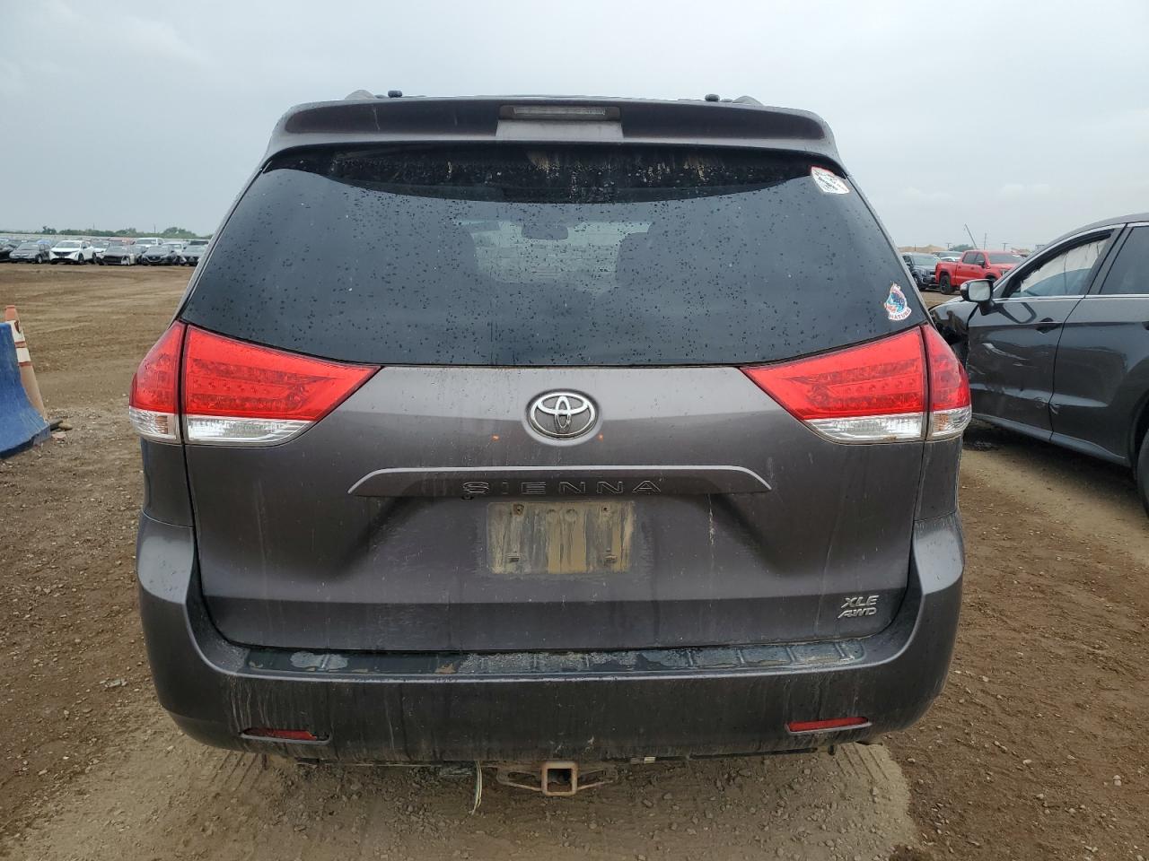 2013 Toyota Sienna Xle VIN: 5TDDK3DC4DS053207 Lot: 70539655