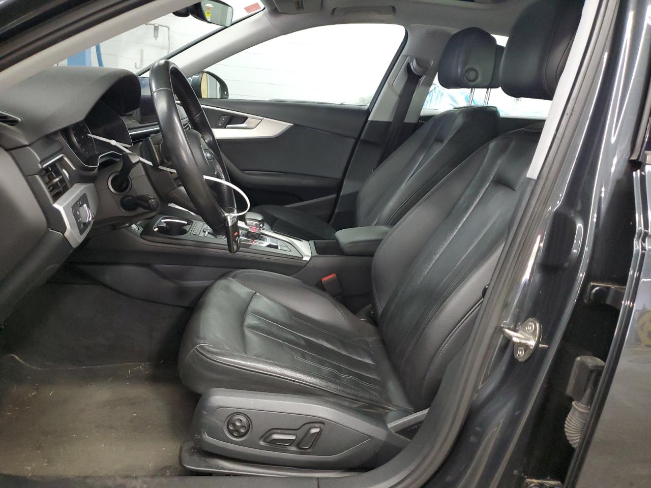 2017 Audi A4 Premium VIN: WAUANAF46HN003177 Lot: 68129805