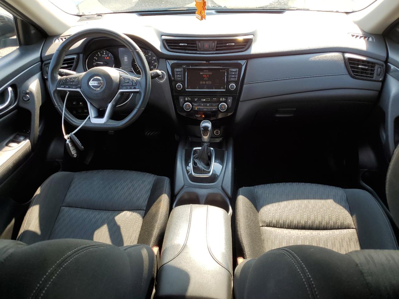 KNMAT2MV6JP528678 2018 Nissan Rogue S