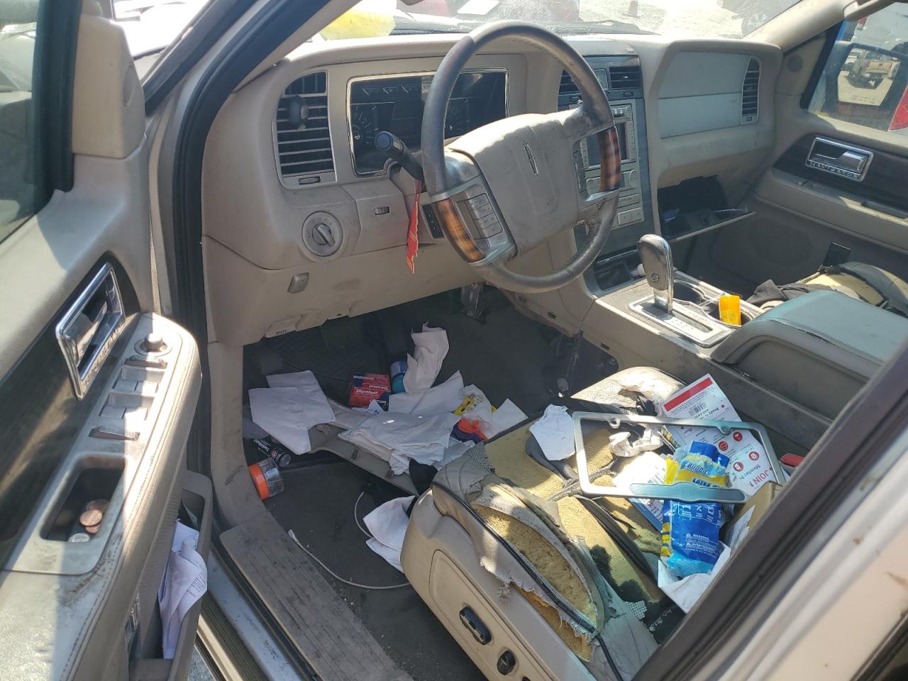 2007 Lincoln Navigator VIN: 5LMFU275X7LJ03715 Lot: 70698985