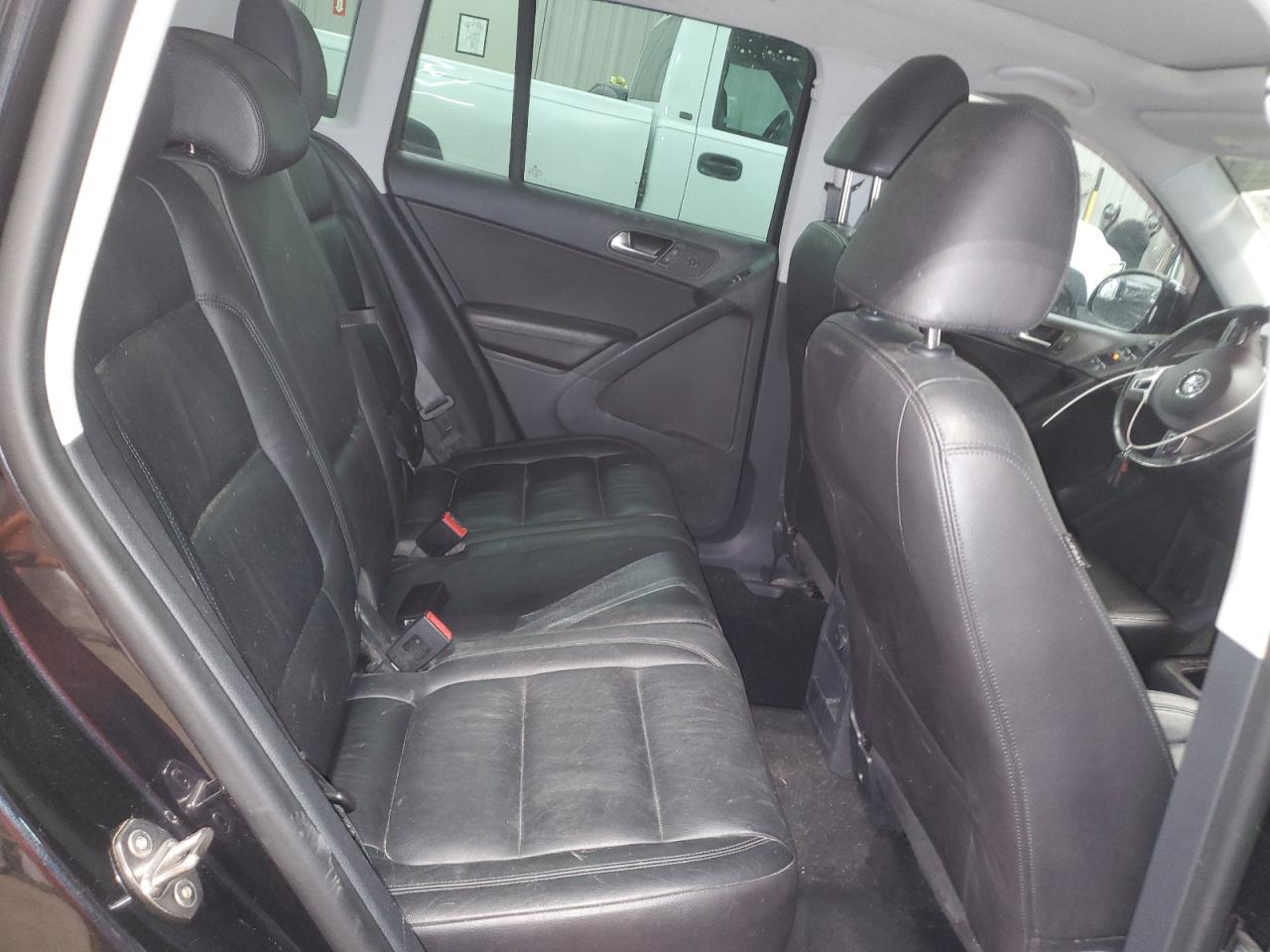 2017 Volkswagen Tiguan Sport VIN: WVGUV7AX6HK017548 Lot: 67629165