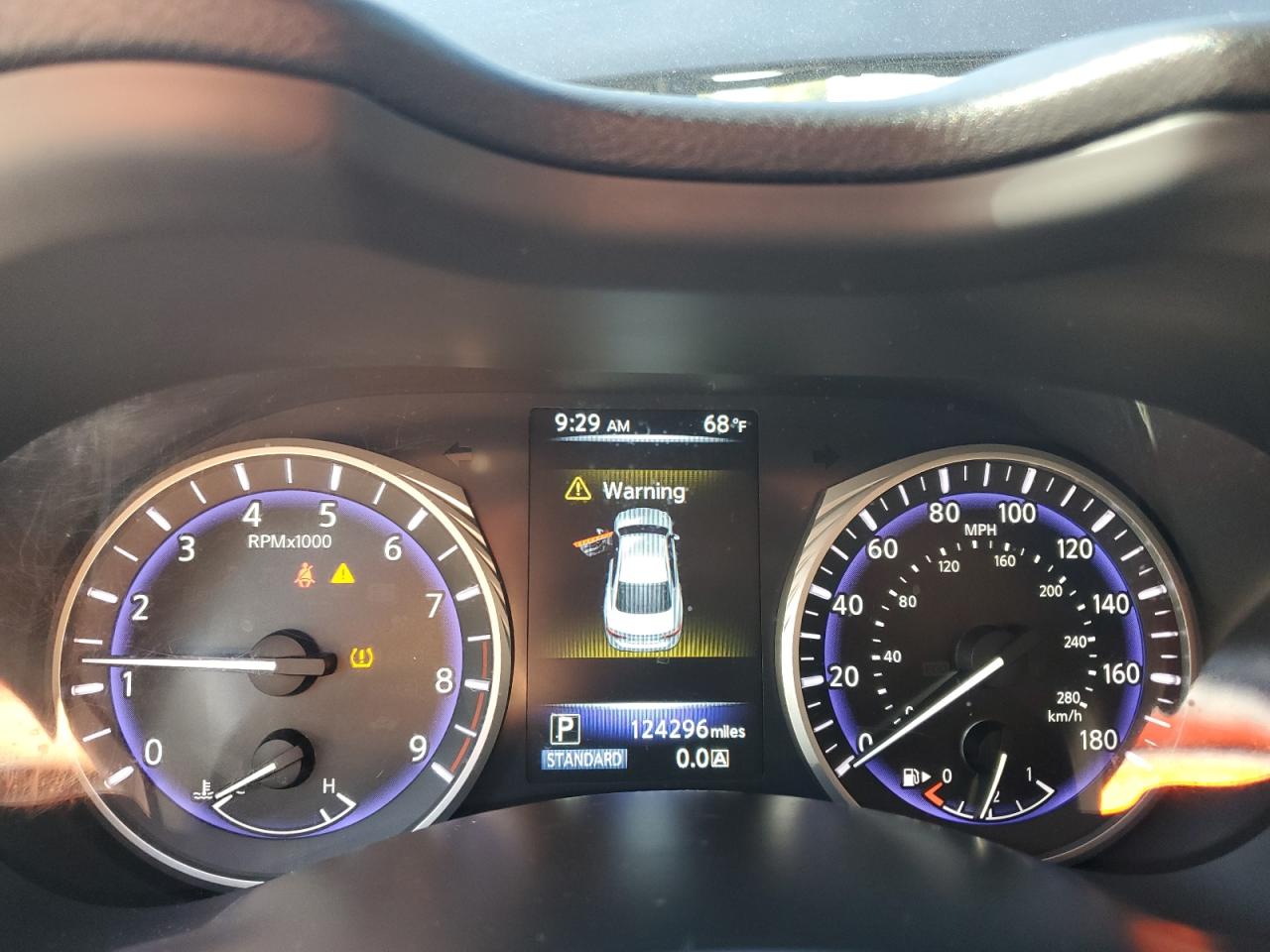 2015 Infiniti Q50 Base VIN: JN1BV7AR8FM402840 Lot: 70261285