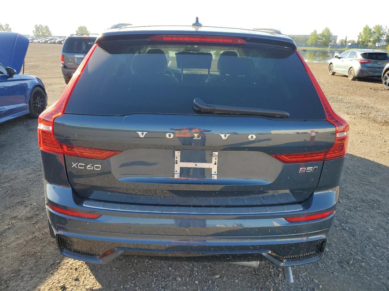 2024 Volvo Xc60 Core VIN: LYVL12RKXRB833556 Lot: 68679435