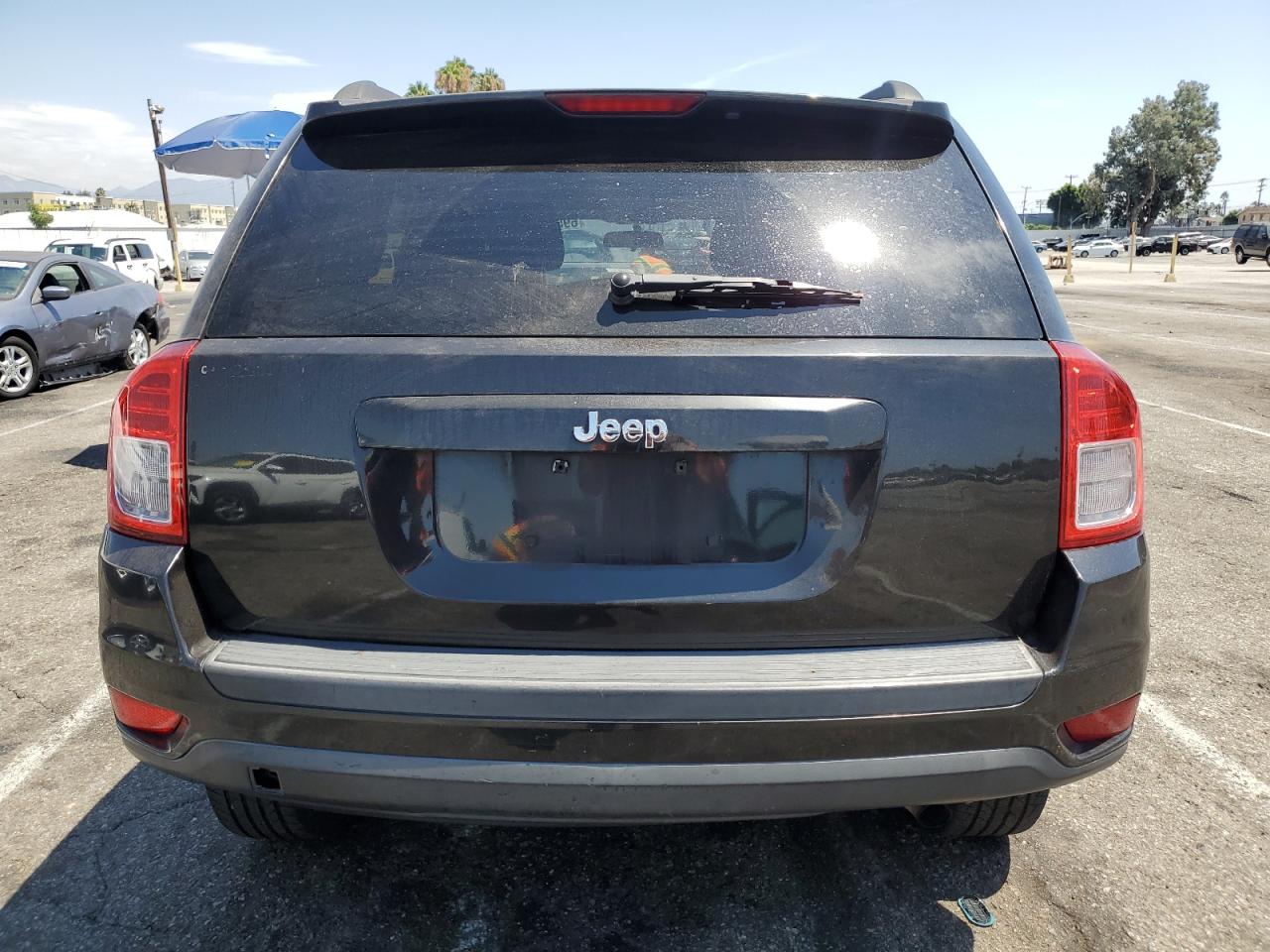 2011 Jeep Compass Sport VIN: 1J4NT1FA0BD137755 Lot: 69515235