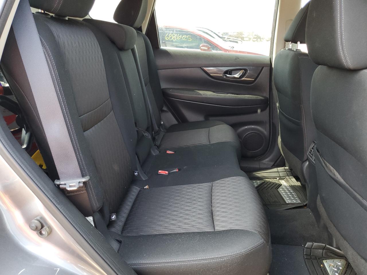 2017 Nissan Rogue S VIN: KNMAT2MV2HP511404 Lot: 68674085