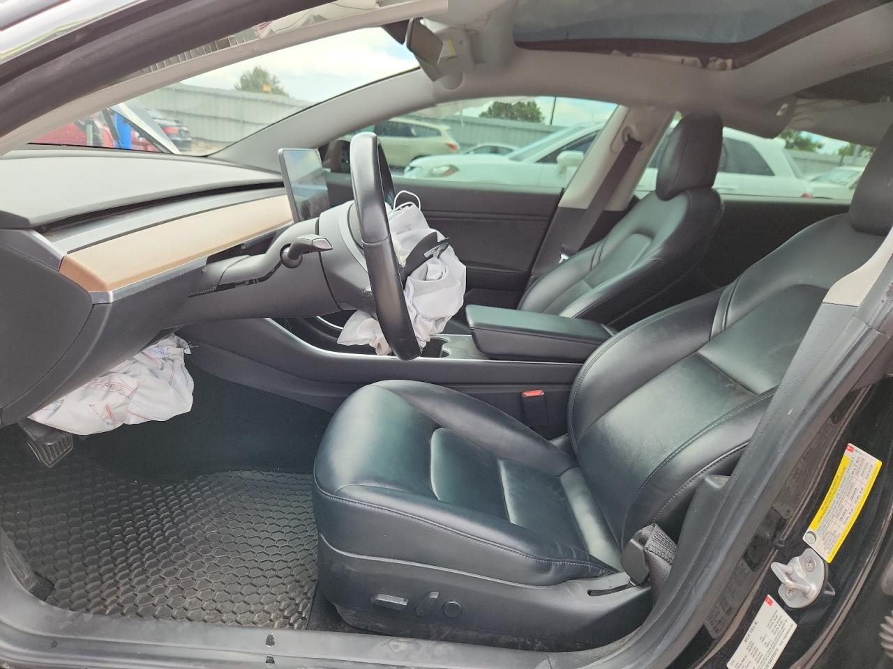 2018 Tesla Model 3 VIN: 5YJ3E1EAXJF059114 Lot: 69003095
