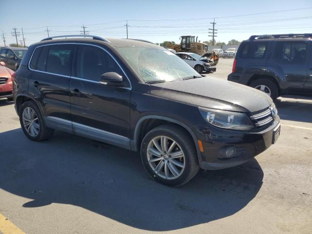 Parquets VOLKSWAGEN TIGUAN 2012 Czarny