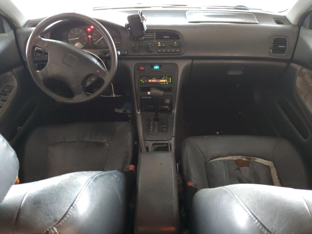 1995 Honda Accord Ex VIN: 1HGCE1898SA007042 Lot: 68641925