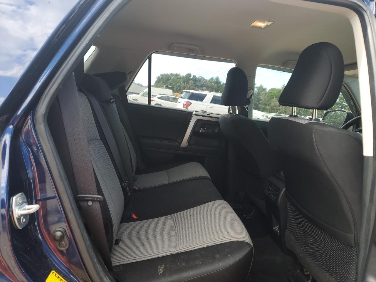 2020 Toyota 4Runner Sr5/Sr5 Premium VIN: JTEBU5JR3L5778870 Lot: 68212355