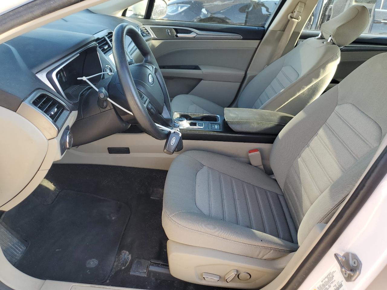 2020 Ford Fusion Se VIN: 3FA6P0HD5LR170300 Lot: 69155625