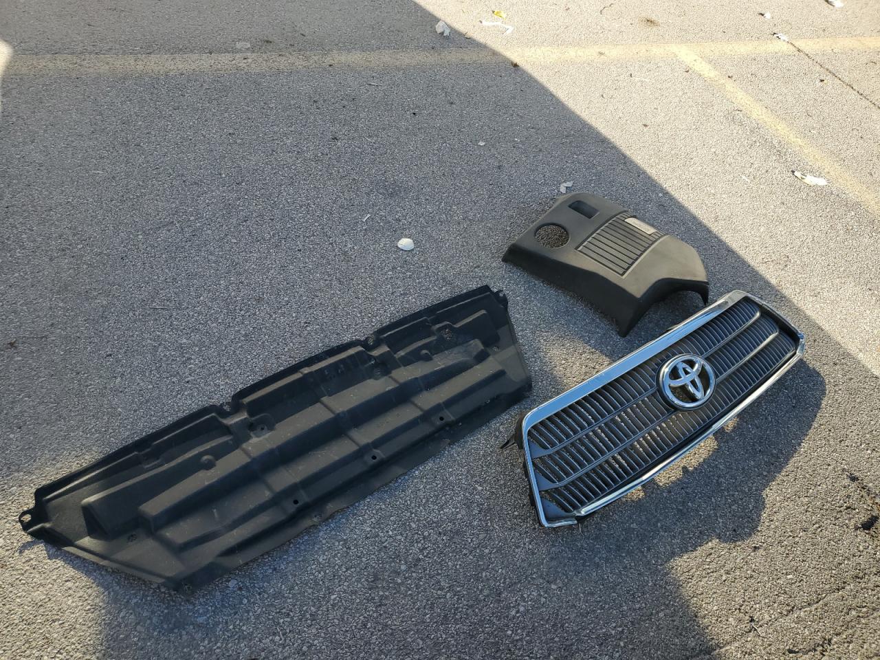 2010 Toyota Highlander Hybrid Limited VIN: JTEJW3EH5A2040899 Lot: 69980265