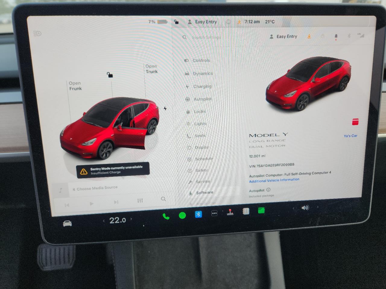 2024 Tesla Model Y VIN: 7SAYGAEE9RF209988 Lot: 67562205