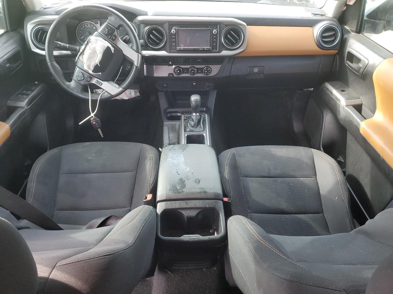 2017 Toyota Tacoma Double Cab VIN: 5TFAZ5CN1HX037432 Lot: 68738915