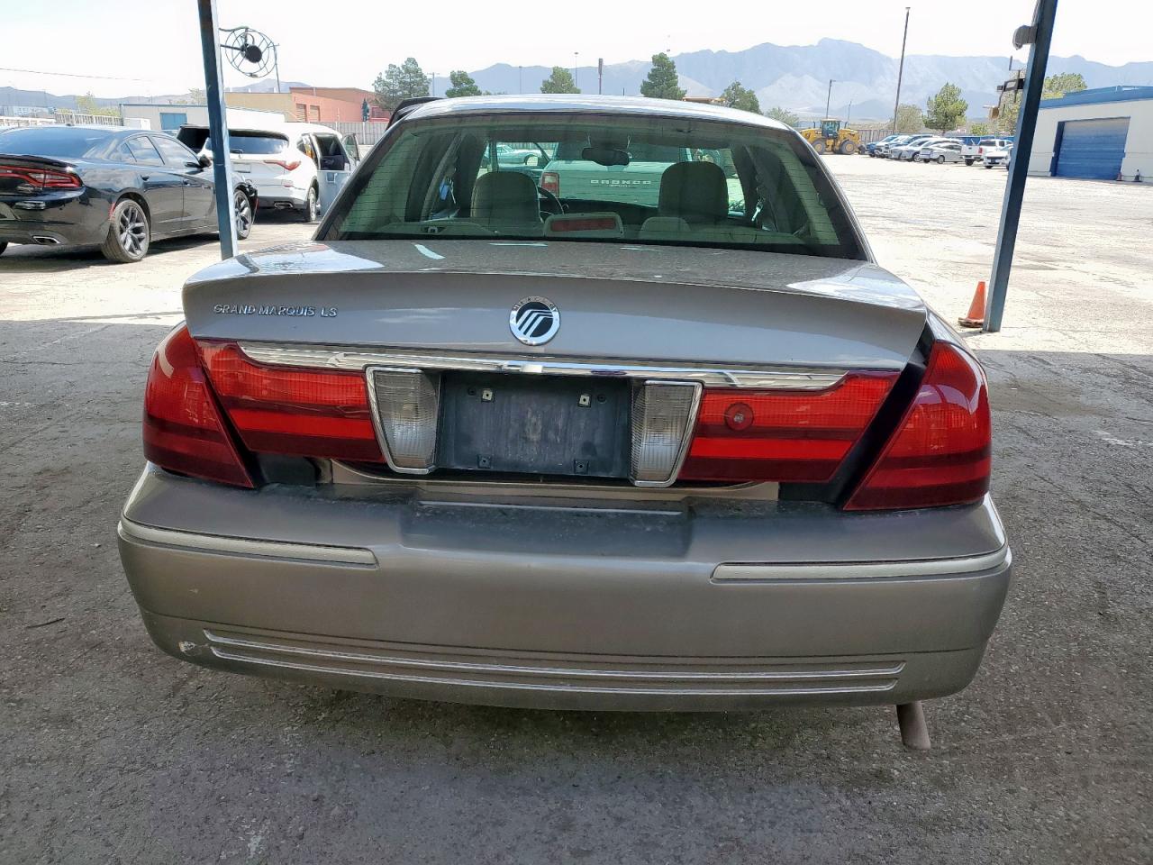 2004 Mercury Grand Marquis Ls VIN: 2MEFM75WX4X685571 Lot: 70755225