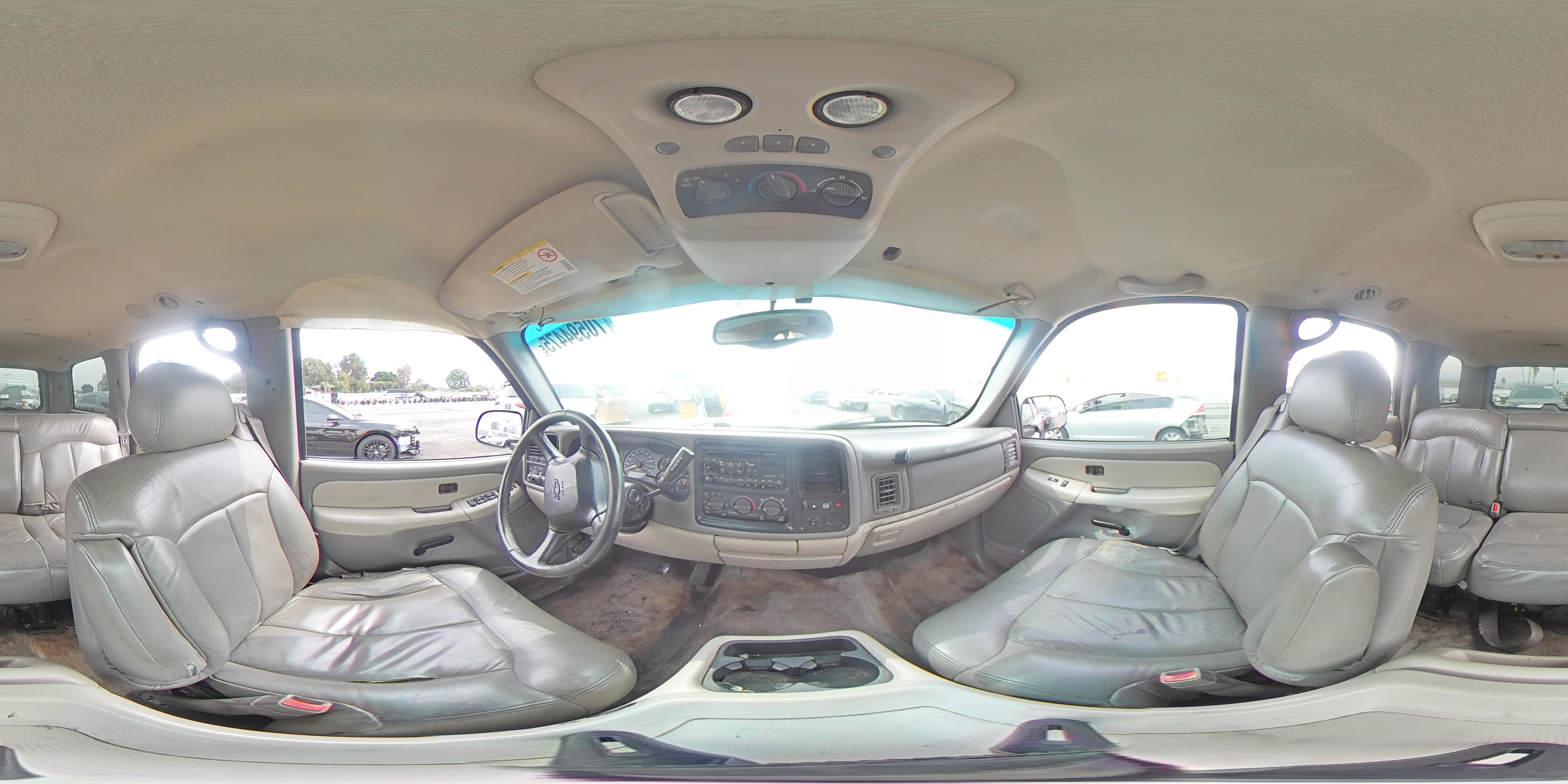 2002 Chevrolet Tahoe C1500 VIN: 1GNEC13T52R144724 Lot: 70594475