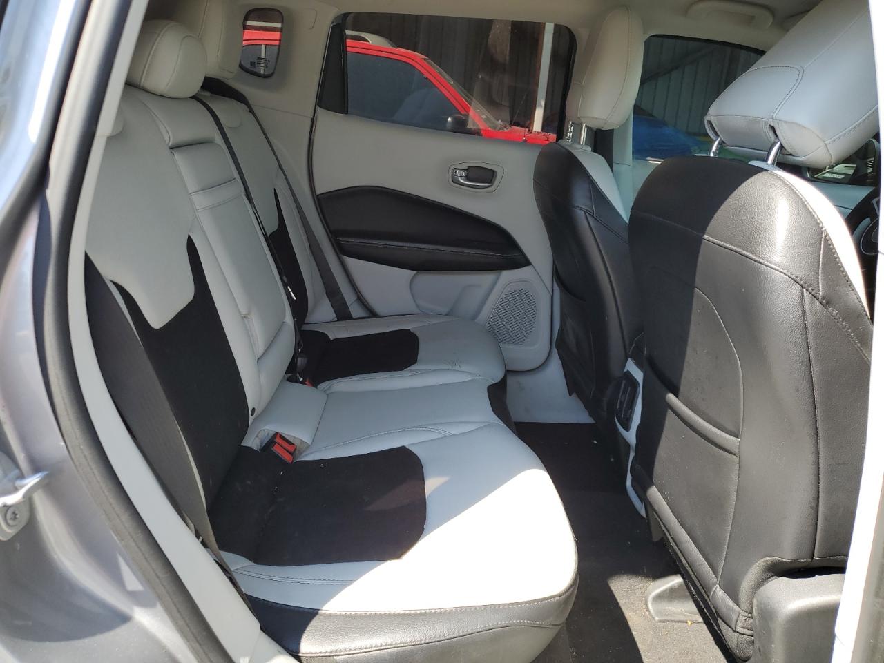 2018 Jeep Compass Latitude VIN: 3C4NJDBB2JT116247 Lot: 68836035