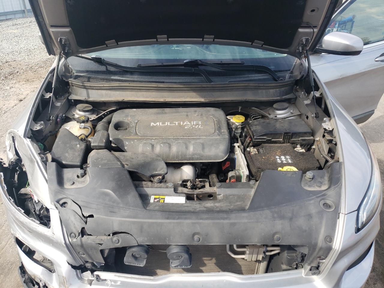 2018 Jeep Cherokee Latitude VIN: 1C4PJLCB5JD537337 Lot: 70461865