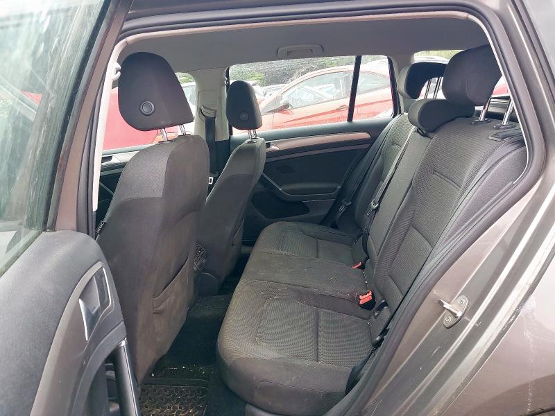 2015 VOLKSWAGEN GOLF SE BLUEMOTION TECH T 