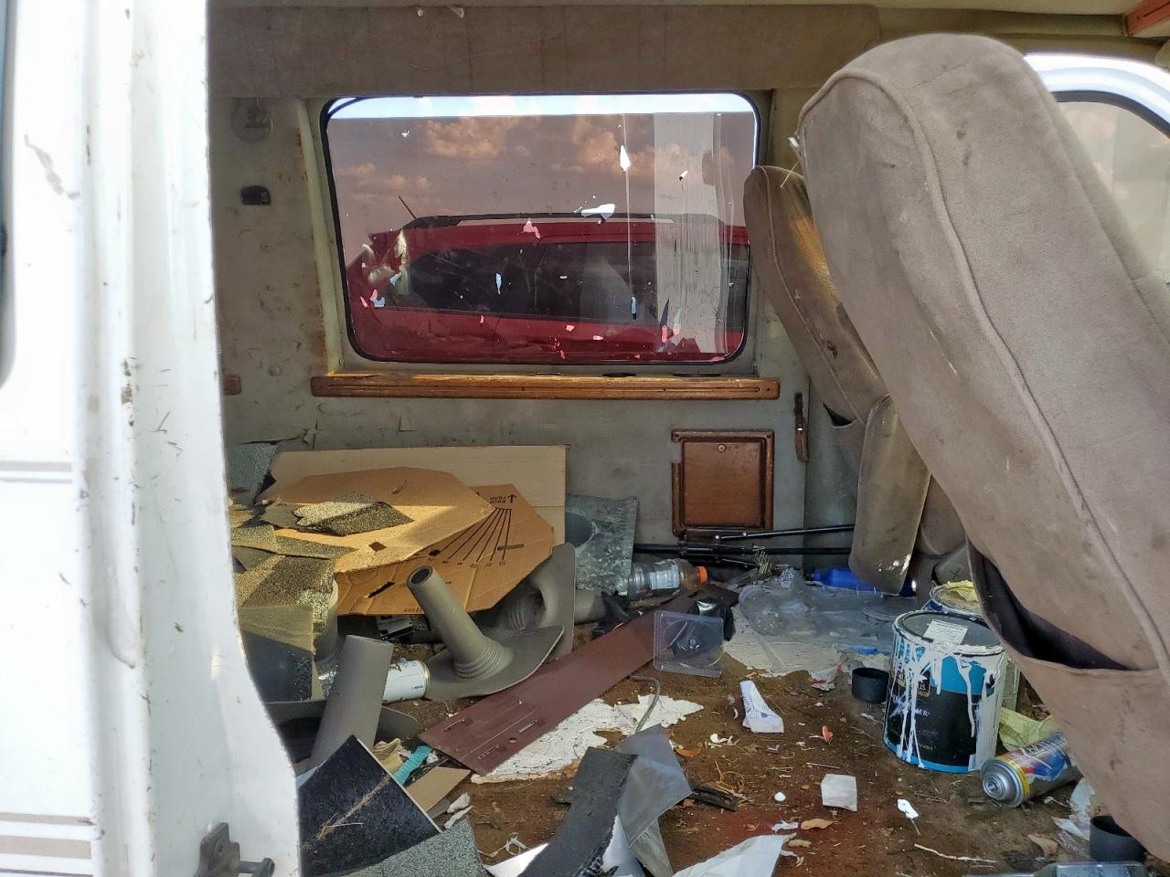 1999 Chevrolet Express G1500 VIN: 1GBFG15R6X1123300 Lot: 69450615