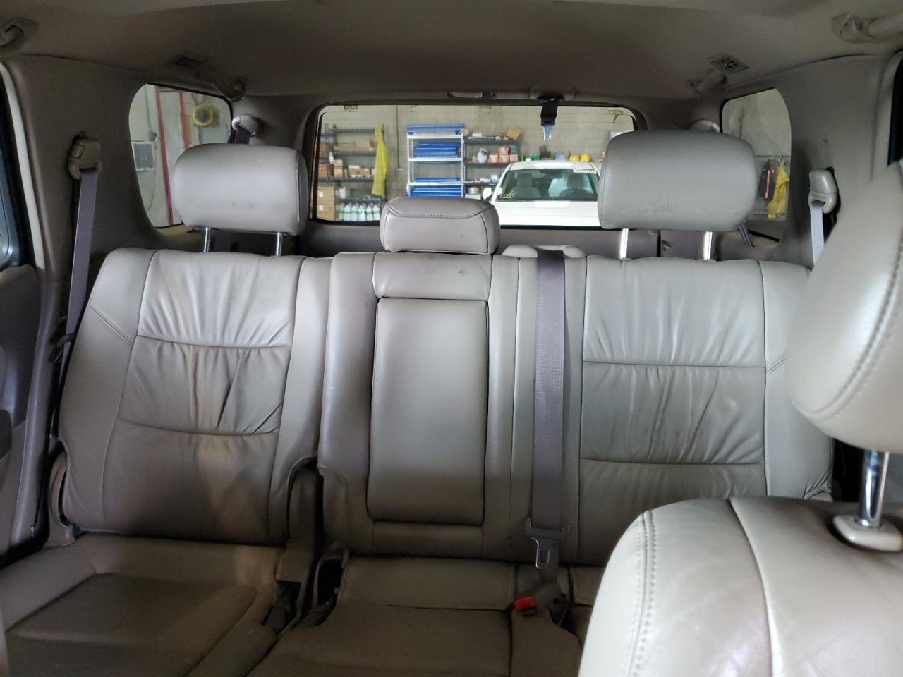 2004 Toyota Sequoia Limited VIN: 5TDBT48A24S205536 Lot: 68139255