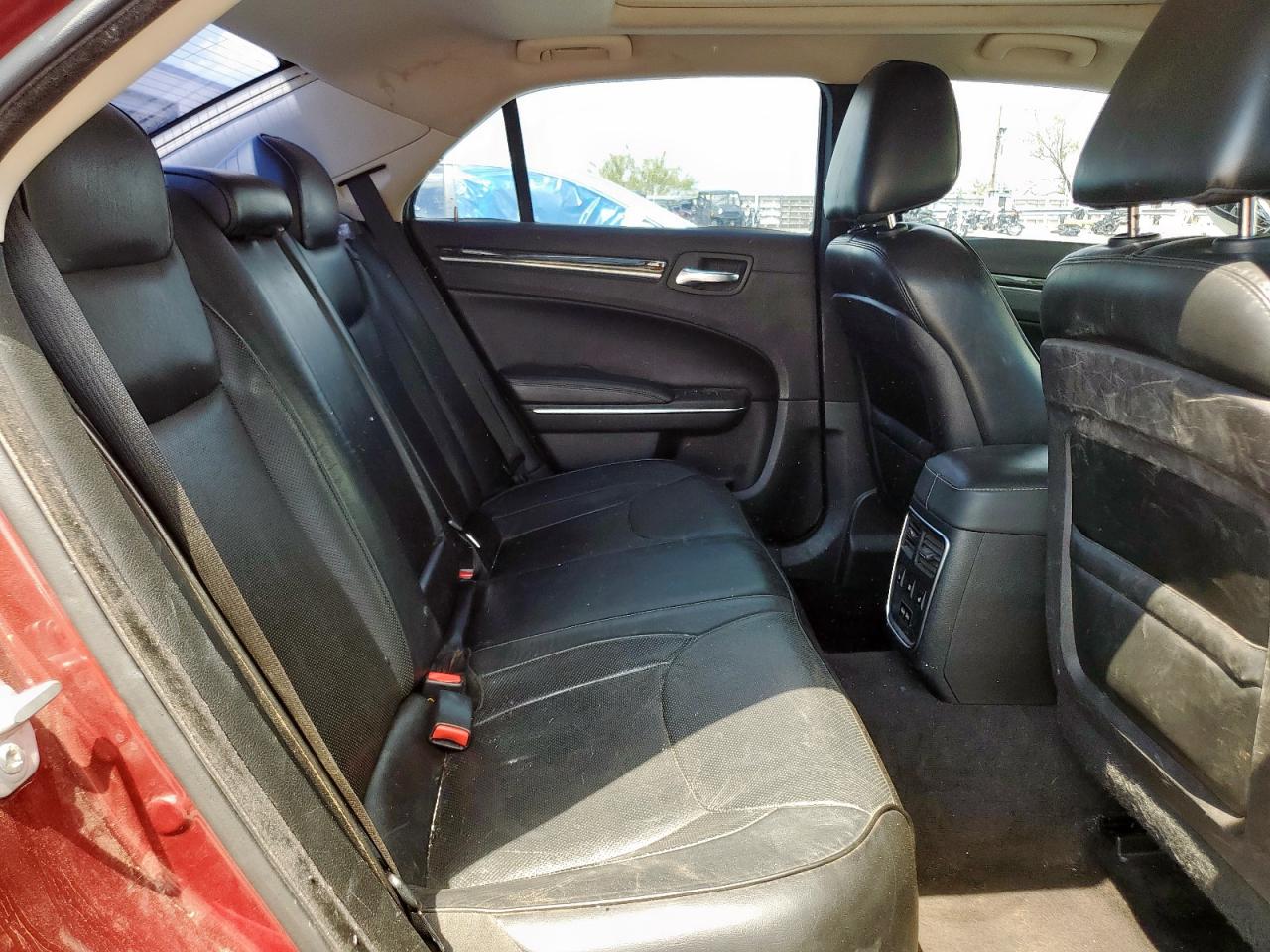 2016 Chrysler 300C VIN: 2C3CCAEG5GH319890 Lot: 70529485