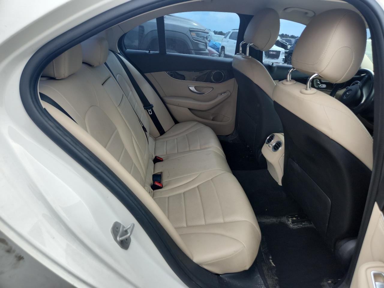 2016 Mercedes-Benz C 300 VIN: 55SWF4JB3GU134351 Lot: 70492785