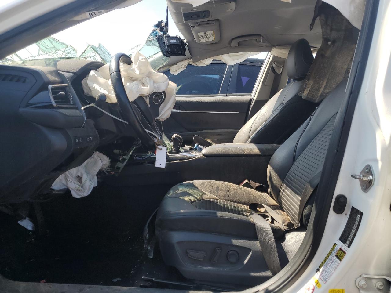 2019 Toyota Camry L VIN: 4T1B11HK9KU769783 Lot: 68996215