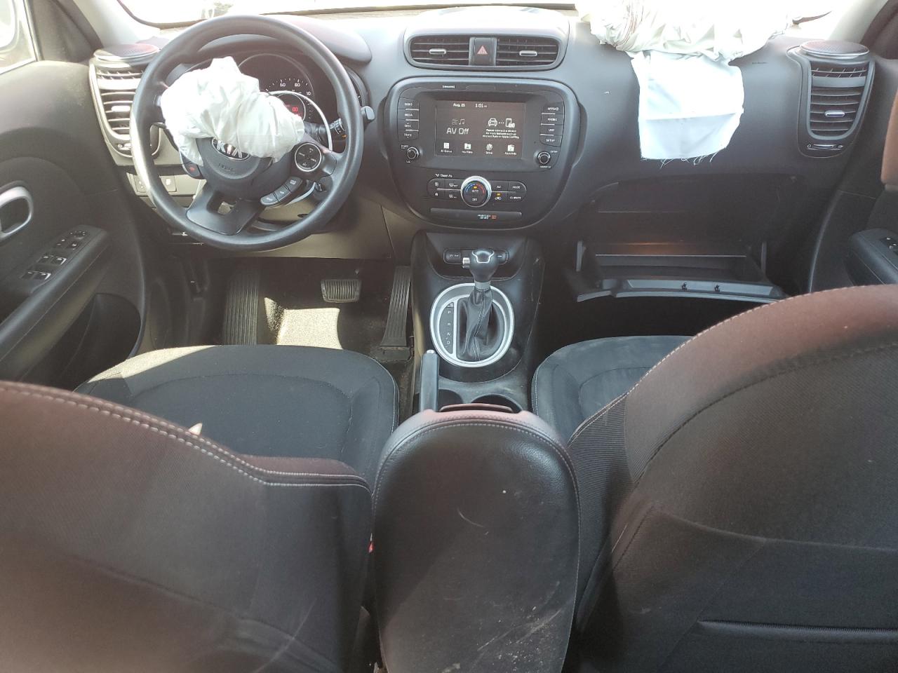 2018 Kia Soul + VIN: KNDJP3A56J7610618 Lot: 70404935