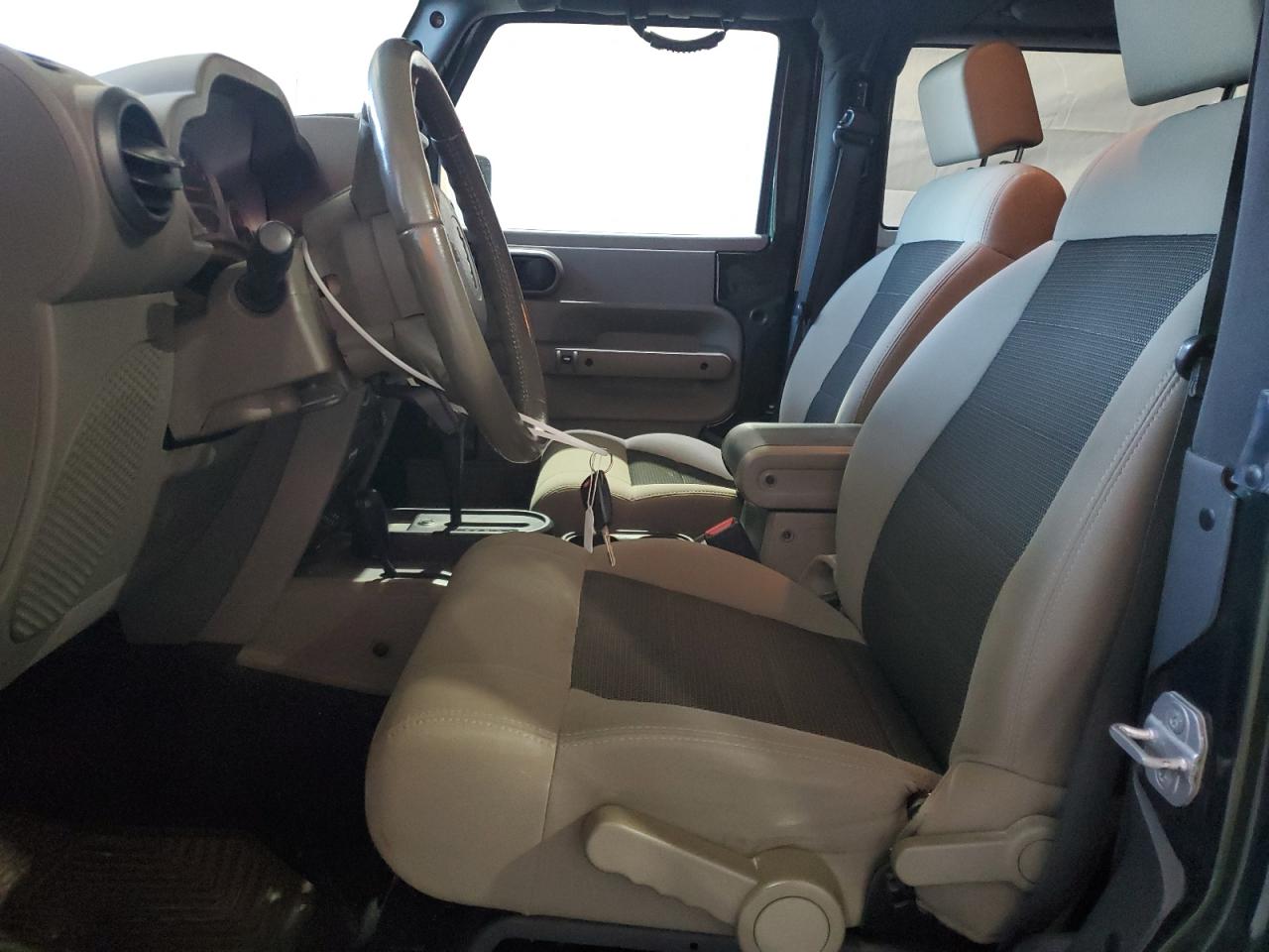 2010 Jeep Wrangler Sport VIN: 1J4AA2D17AL229270 Lot: 69908015