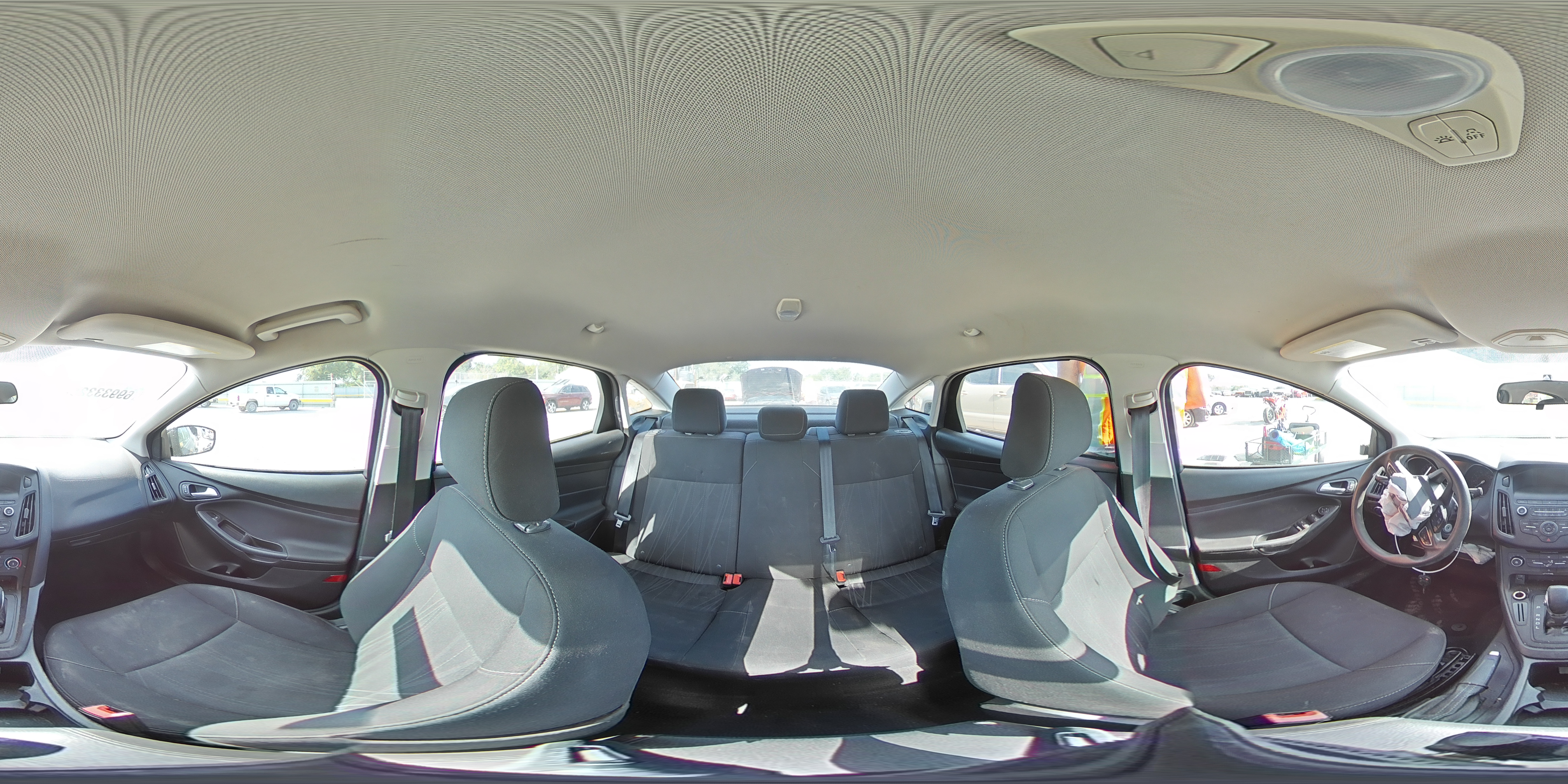 2018 Ford Focus Se VIN: 1FADP3F22JL328744 Lot: 69933325