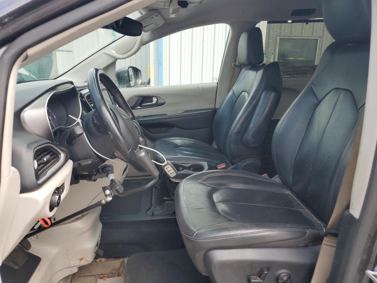 2020 Chrysler Pacifica Touring L VIN: 2C4RC1BG2LR131360 Lot: 68170025