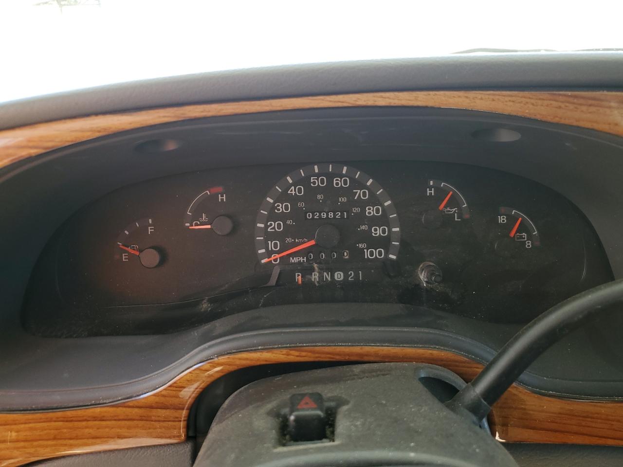 2004 Ford Econoline E450 Super Duty Cutaway Van VIN: 1FDXE45S03HB89557 Lot: 68504655