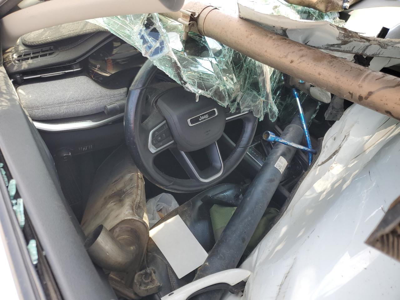 2022 Jeep Compass Latitude Lux VIN: 3C4NJDFB3NT208984 Lot: 68184915