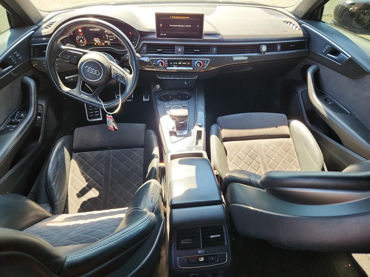 2019 Audi S4 Premium Plus VIN: WAUB4AF45KA111862 Lot: 70005795