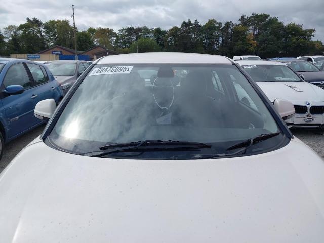 2015 MG MOTOR UK MG3 3STYLE LUX