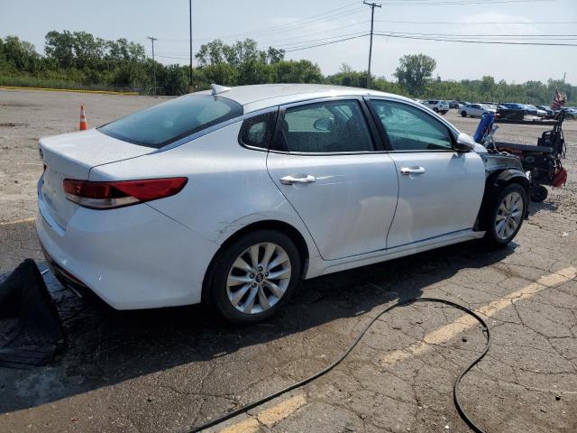  KIA OPTIMA 2016 Белы